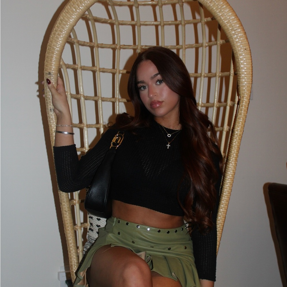 Meet your Posher, Mayzie